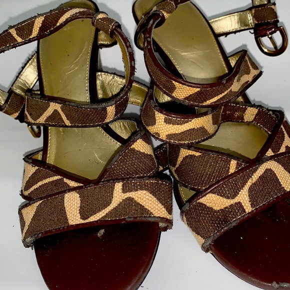 Brown Kelly and Katie heels - Picture 4 of 17